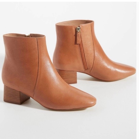 Anthropologie Shoes - Anthropologie leather block heel ankle boots Sz 8.5 camel tan